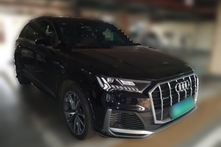 Used Audi Q7 2020 55 TFSI quattro S line sports model Front Right 45 Deg