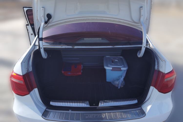 Used Volkswagen Jetta 2013 1.4L Manual Fashion Model