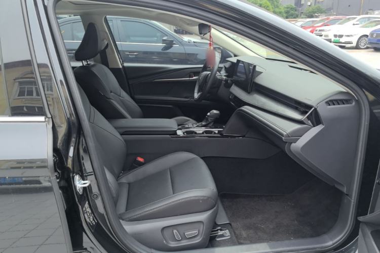 Used Toyota Camry 2024 2.0 GVP Luxury Edition
