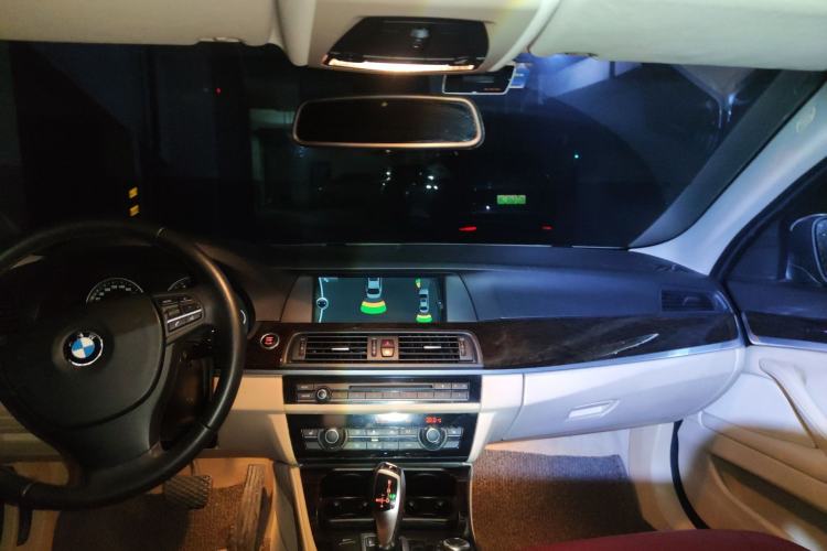 Used BMW 5 Series 2011 523Li Luxury Model Headliner