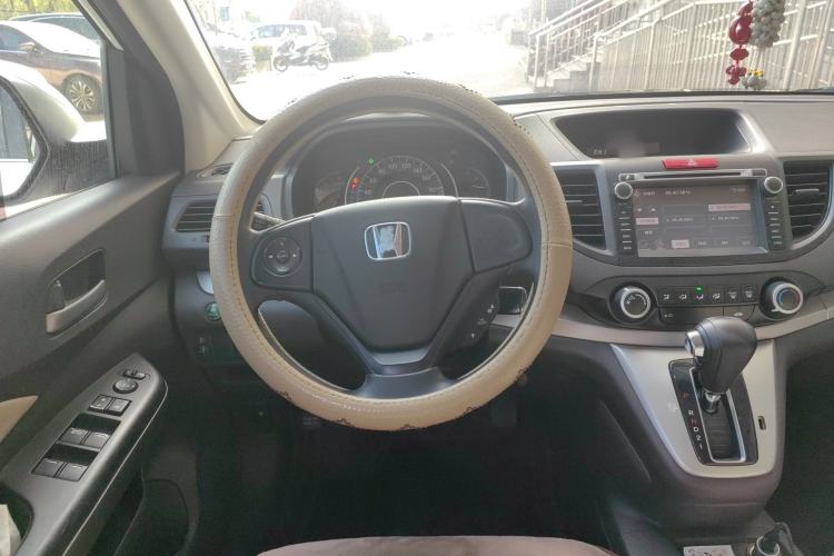 Used Honda CR-V 2012 2.0L two-wheel drive urban version