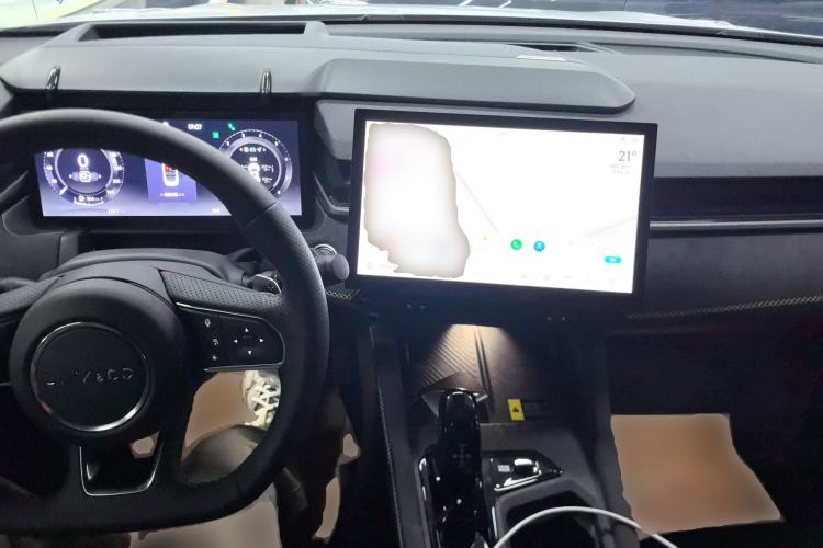 Used Lynk & Co 03 2023 2.0TD DCT H-Power Halo Center Console