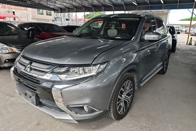 Used Mitsubishi Outlander 2018 2.0L Two-Wheel Drive Glory Edition 5 Seats
