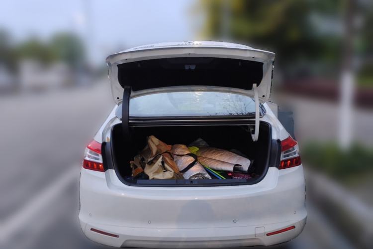 Used Peugeot 408 2014 1.8L Automatic Luxury Edition Trunk