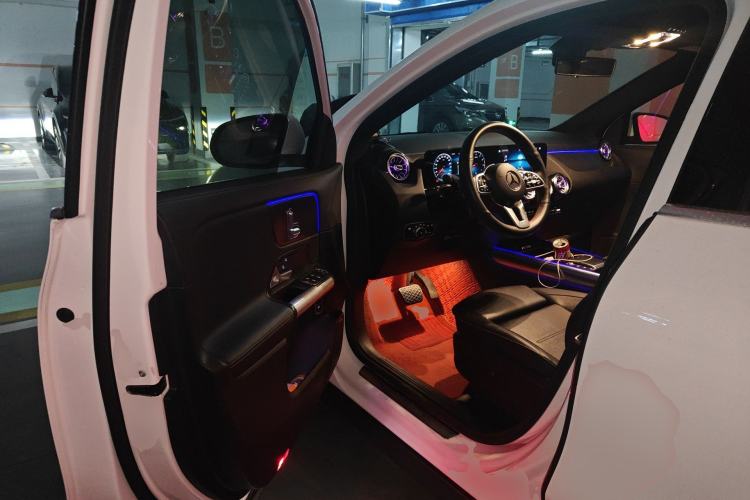 Used Mercedes-Benz GLA 2020 GLA 200 Driver Seat