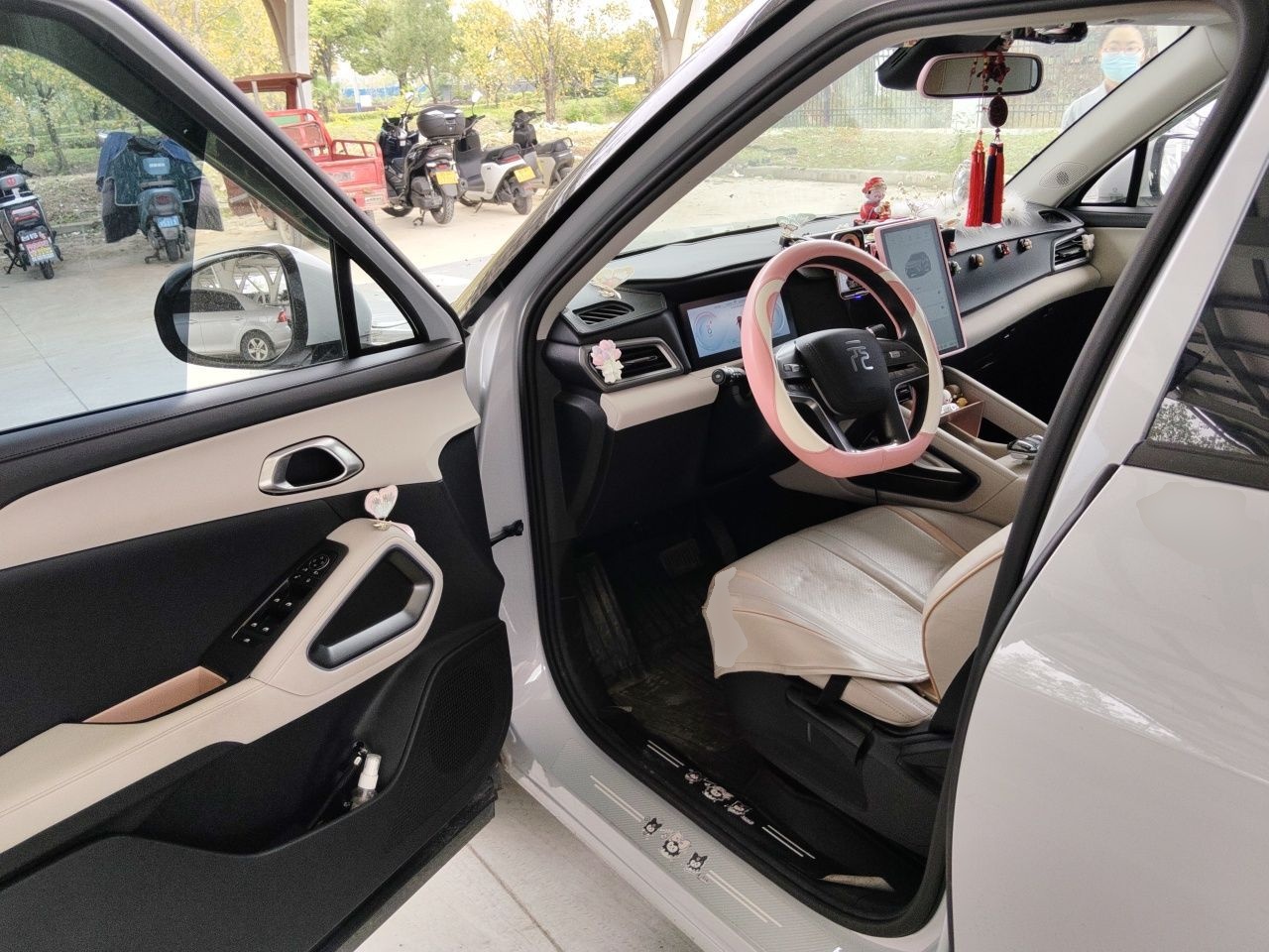 BYD Yuan UP 2024 401 km Active Version — снимка 16