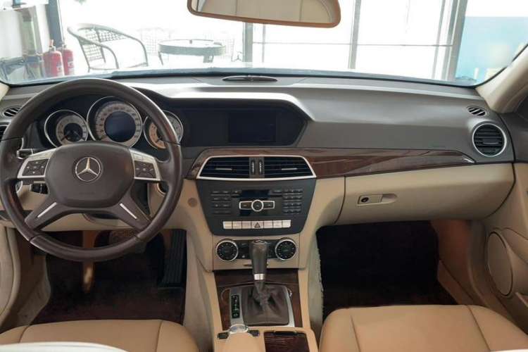Used Mercedes-Benz C-Class 2013 C 260 CGI Elegant Model
