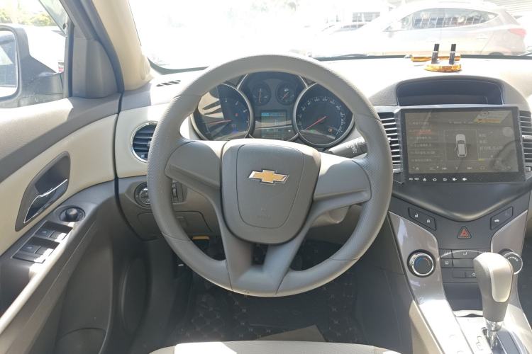 Used Chevrolet Cruze 2015 1.5L Classic SE AT
