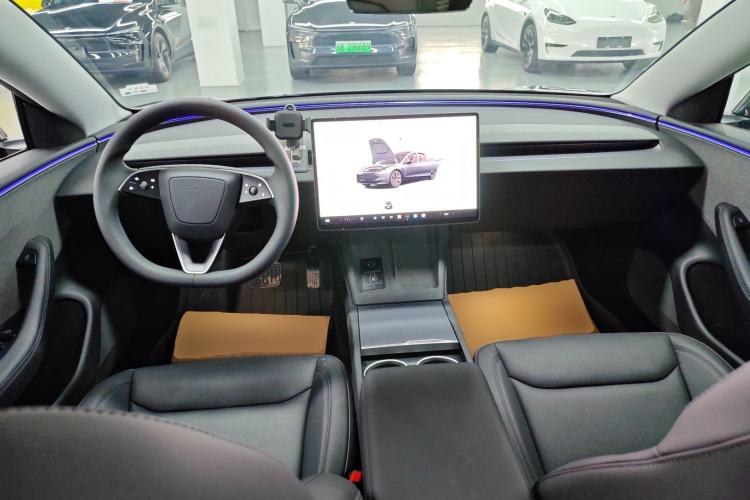 Used Tesla Model 3 2025 Rear-Wheel-Drive Version
