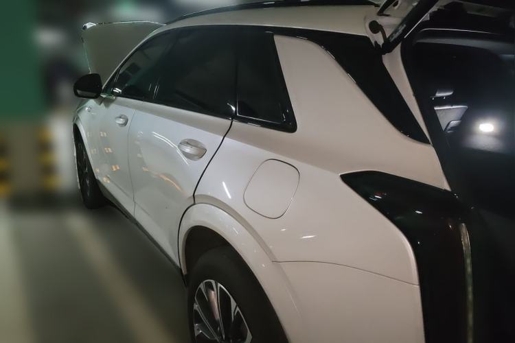 Used Cadillac XT5 2025 2.0T Luxury Version Rear Left 45 Deg