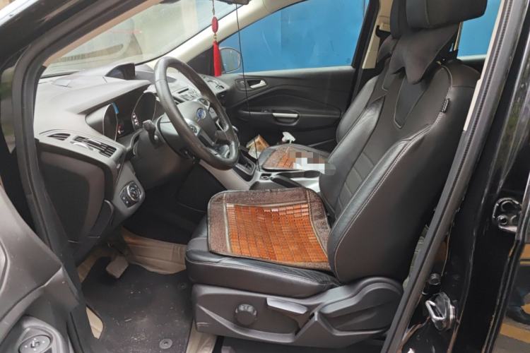 Used Ford Kuga 2013 1.6L GTDi Two-Wheel-Drive Trend Model