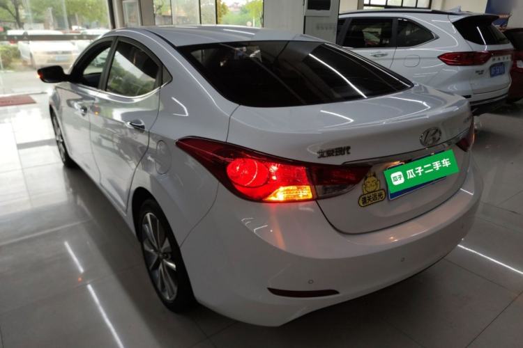 Used Hyundai Elantra (5th Generation / Langdong) 2015 1.6L Automatic Leading Model Rear Left 45 Deg