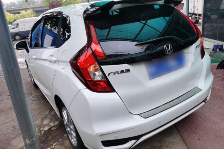 Used Honda Fit 2018 1.5L CVT Comfort Sunroof Version Rear Left 45 Deg