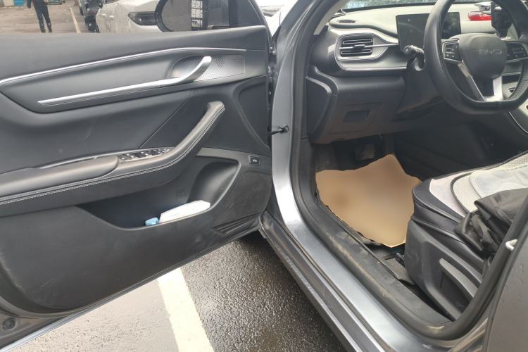 Used BYD Qin PLUS 2024 HONOR Edition DM-i 55KM Leading Model