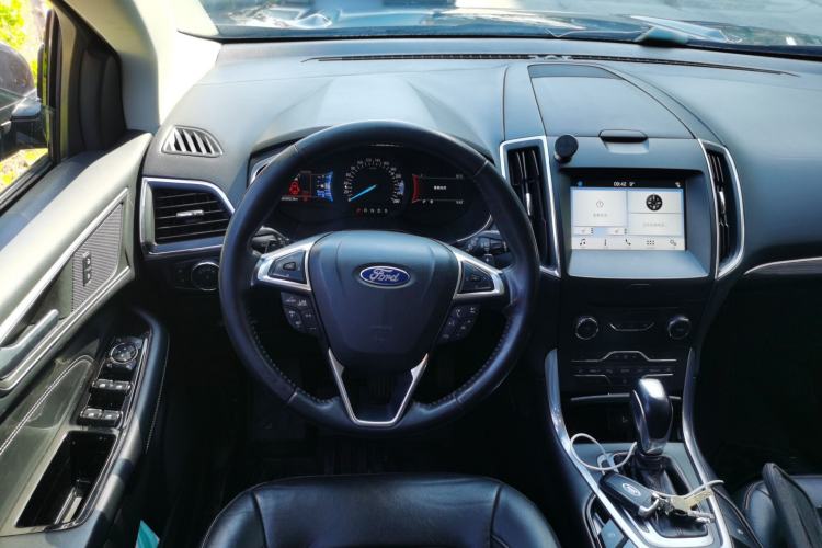 Used Ford Edge 2018 EcoBoost 245 Two-Wheel-Drive Titanium 7-Seater China V Standard
