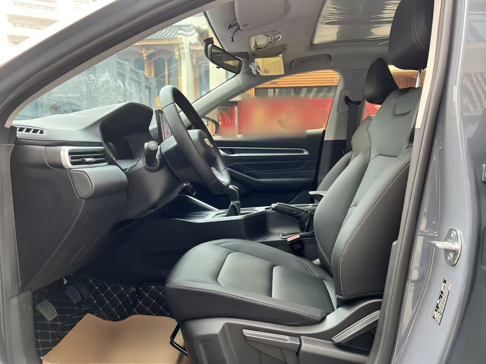 Переднее сиденье в автомобиле