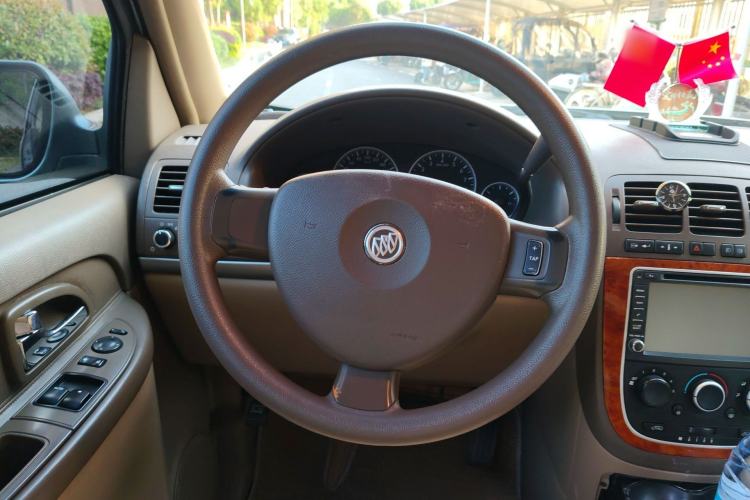 Used Buick GL8 2013 2.4L Classic Edition