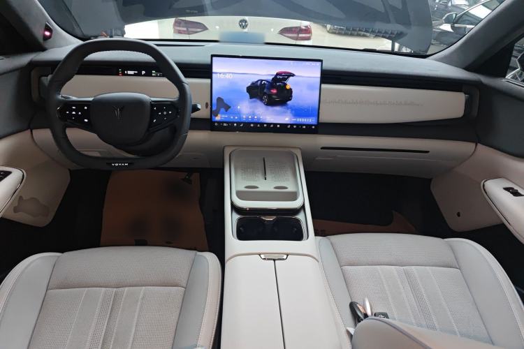 Used VOYAH COURAGE 2024 Long-Range Supercharge Edition Center Console