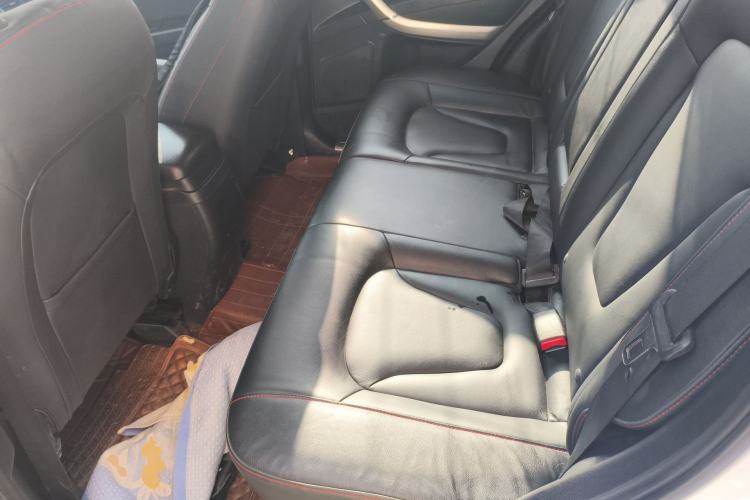 Used Bestune X80 2013 2.0L automatic luxury version Left Rear Seat