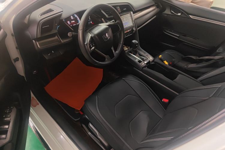 Used Honda Civic 2021 HATCHBACK 220TURBO CVT Dynamic Control Left Front Seat