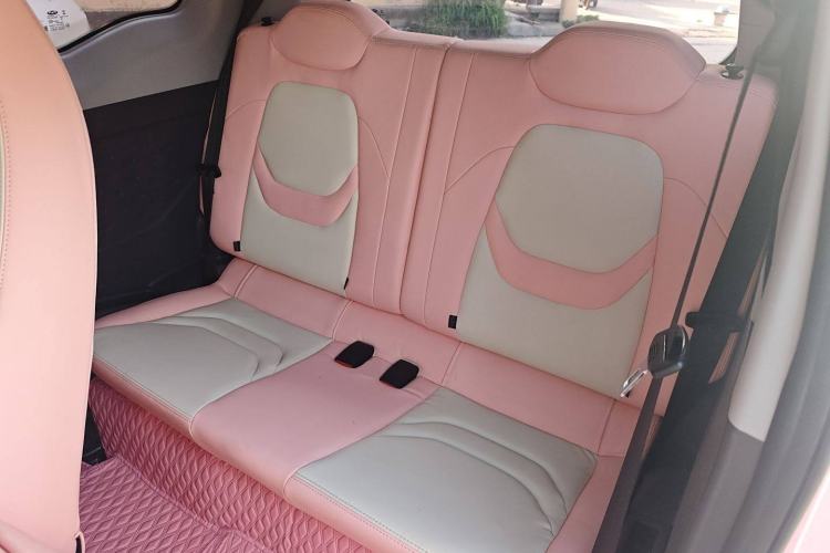 Used Chery New Energy QQ Ice Cream 2022 Taohuanxi Fragrant Peach Model
