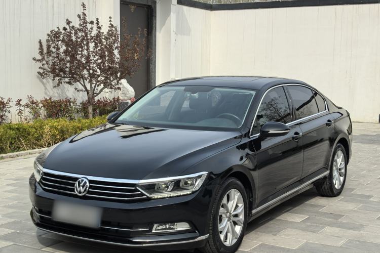 Used Volkswagen Magotan 2017 330TSI DSG Luxury Model