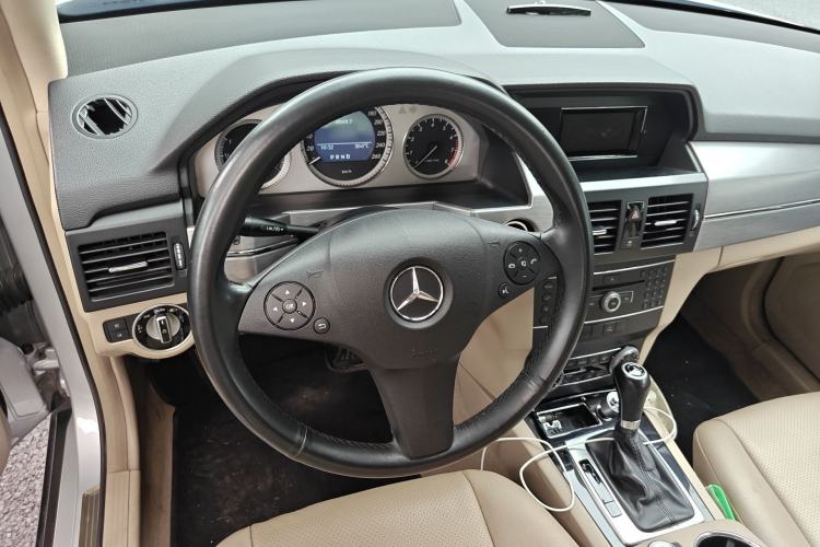 Used Mercedes-Benz GLK-Class 2011 GLK 300 4MATIC Dynamic Model
