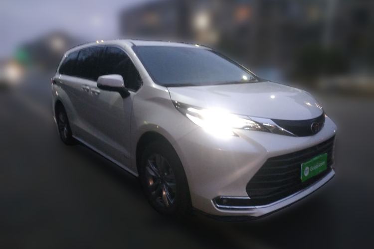 Used Toyota Sienna 2024 2.5L Hybrid Comfort Edition