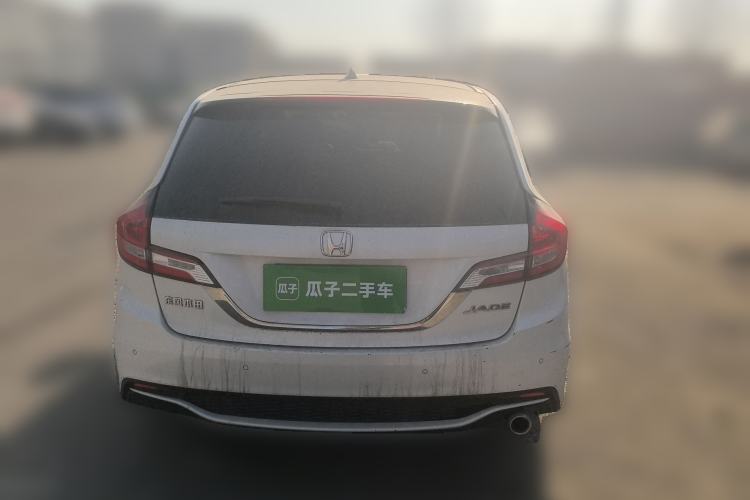 Used Honda Jade 2017 1.8L automatic Comfort version 5 seats
