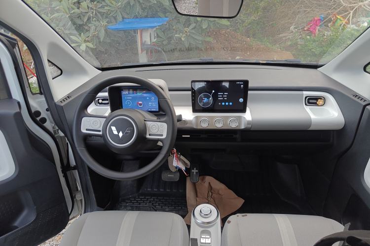 Used Wuling Air ev 2023 - Four Seats - Standard Edition