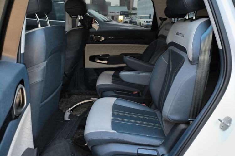 Used Baojun RM-5 2019 1.5T CVT 24-Hour Online Luxury Version 6 Seats Left Rear Seat