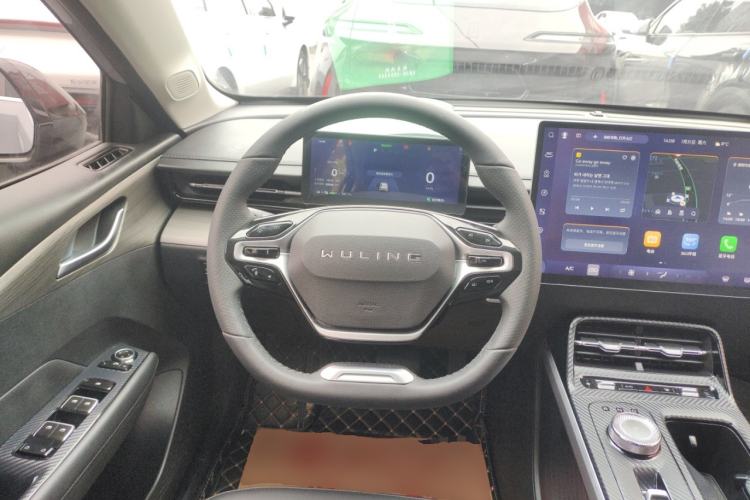 Used Wuling Xingguang 2024 Co-Creation Edition 510 Advanced Model