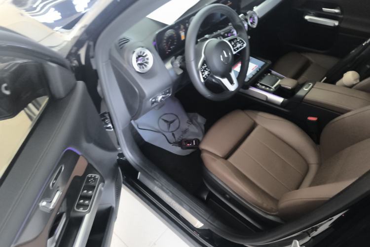 Used Mercedes-Benz GLB 2023 GLB 220 Fashion Model