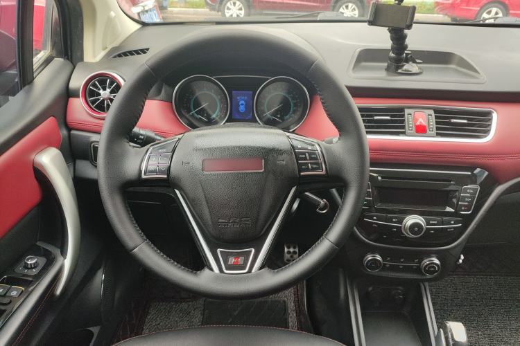 Used Haval H1 2015 1.5L AMT Urban Model
