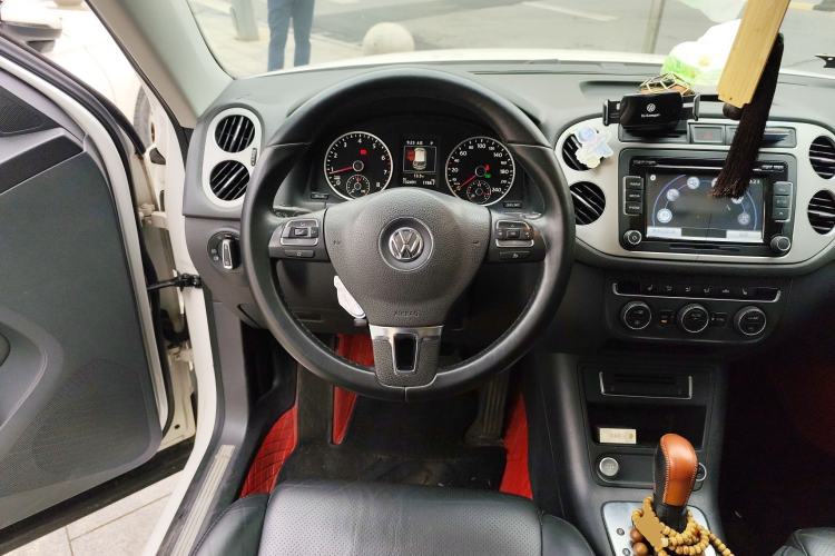 Used Volkswagen Tiguan L 2015 1.8TSI Automatic Two-Wheel Drive Luxury Model