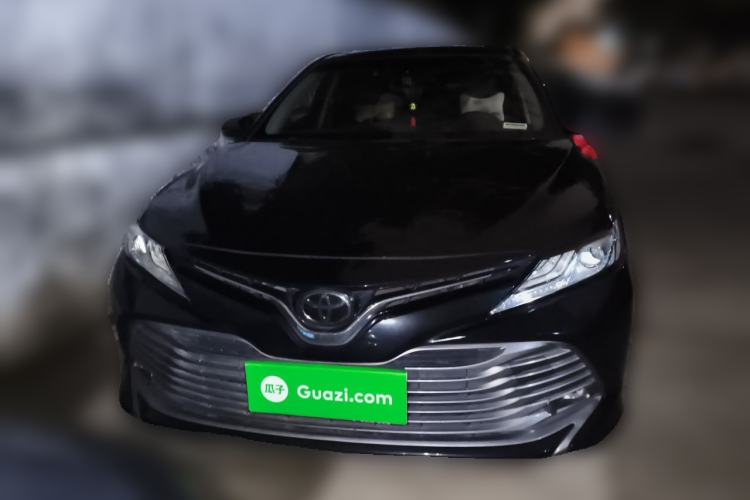 Used Toyota Camry 2018 2.0G Luxury Edition
