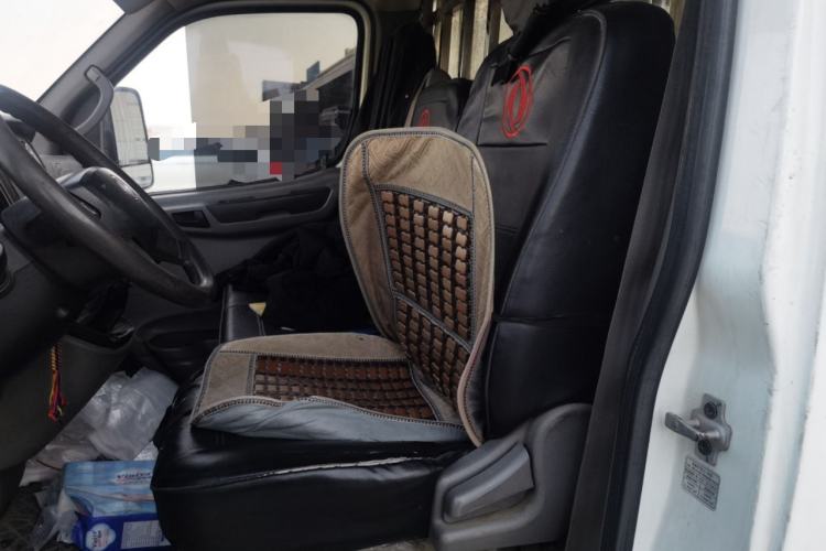 Used Dongfeng Yufeng 2020 2.3T Economy Logistics Vehicle Long Wheelbase High Roof 5-9 Seater WP2.3