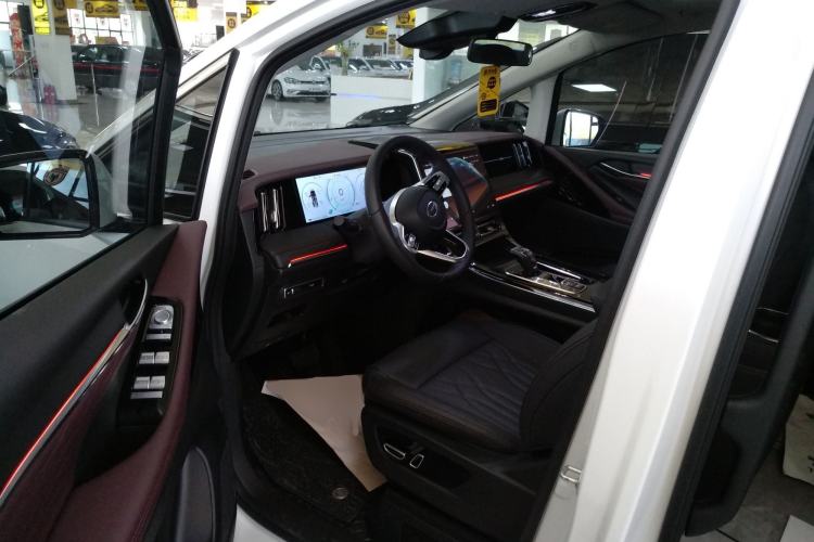 Used GAC Trumpchi M8 2024 Master Series 400T Prestige Edition Left Front Seat