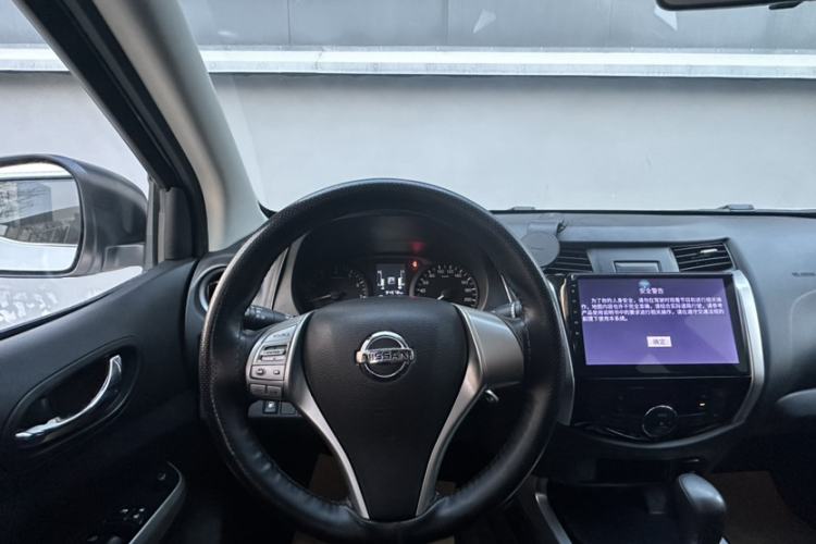 Used Nissan Navara 2017 2.5L Automatic 2WD Luxury Edition QR25