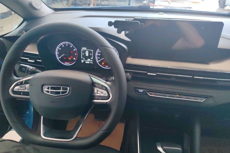 Used Geely Auto Vision X3 2021 PRO 1.5L CVT Deluxe Model
