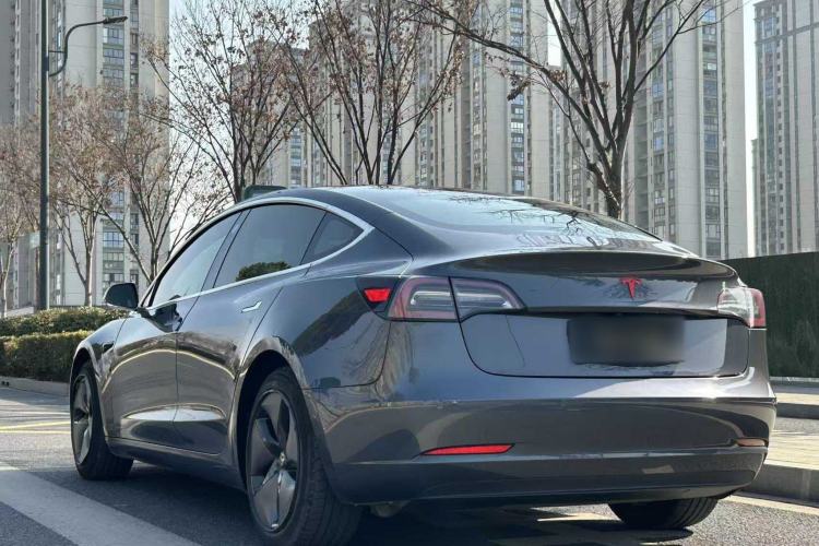 Used Tesla Model 3 2019 Long-Range Rear-Wheel-Drive Version
