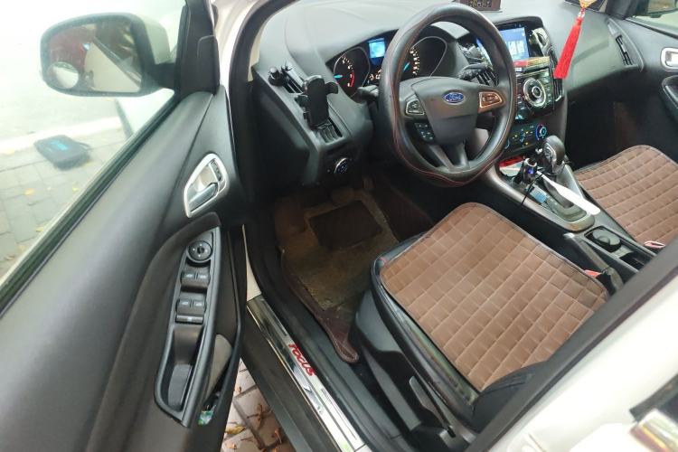 Used Ford Focus 2015 Hatchback 1.6L Automatic Comfort Model Driver Seat