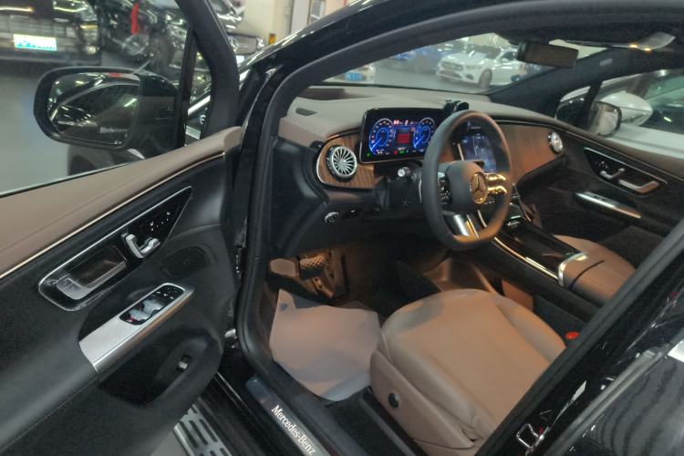 Used Mercedes-Benz EQE SUV 2024 500 4MATIC Luxury Edition