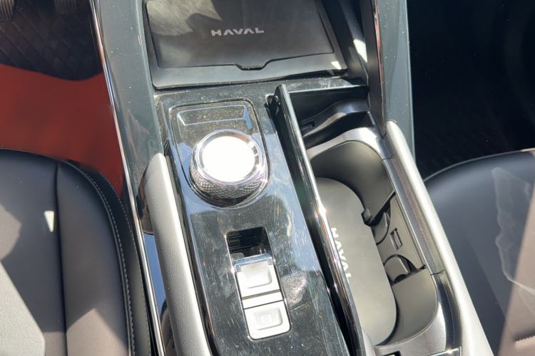 Used Haval H6 2024 1.5T Two-Wheel-Drive Classic Edition Gear Lever