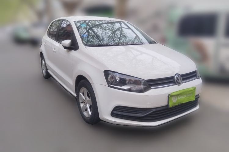 Used Volkswagen Polo 2014 1.4L Manual Fashion Edition Front Right 45 Deg