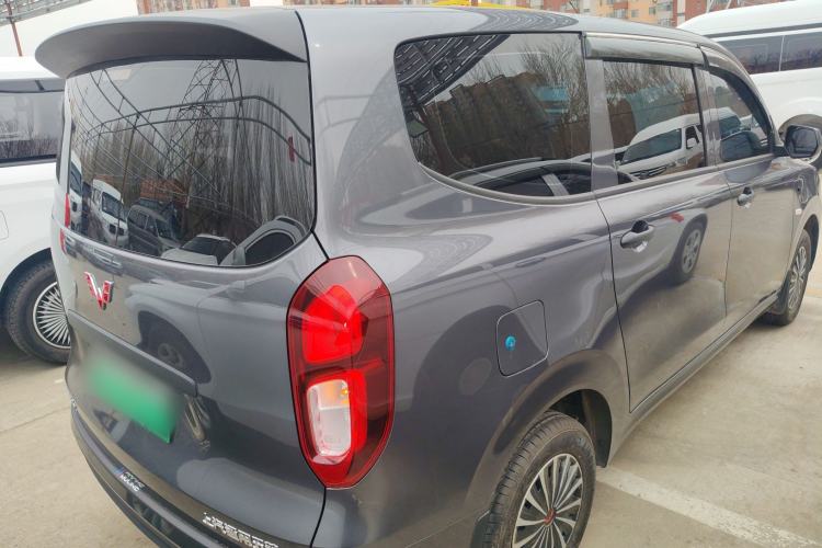 Used Wuling Hongguang New Energy 2025 Extended-Range Hybrid 50 km Standard Version