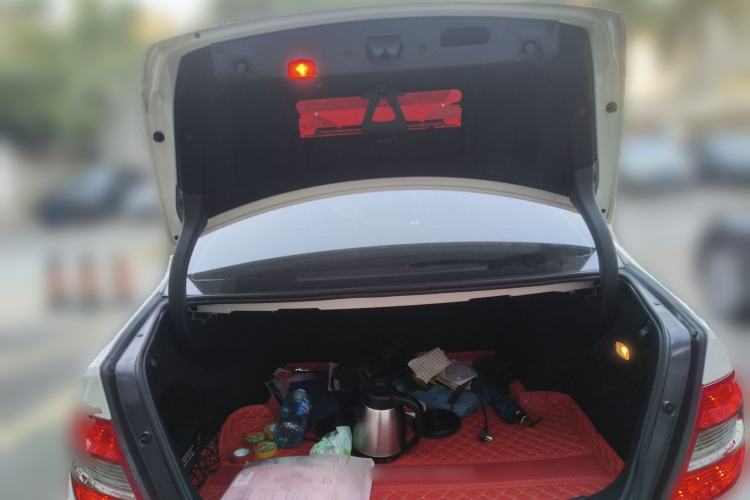 Used Mercedes-Benz C-Class 2010 C 200 CGI Fashion Model Trunk