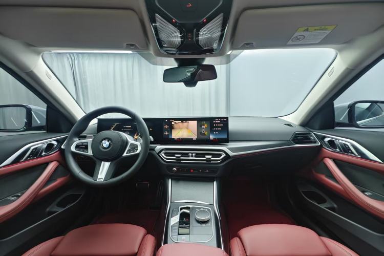 Used BMW 4 Series 2023 425i M Sport Package Center Console