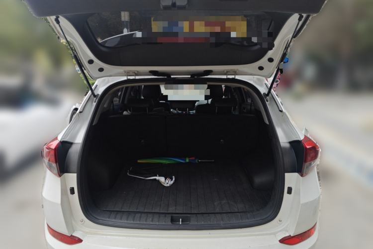 Used Hyundai Tucson 2018 1.6T Dual-Clutch Two-Wheel Drive 15th Anniversary Special Edition
