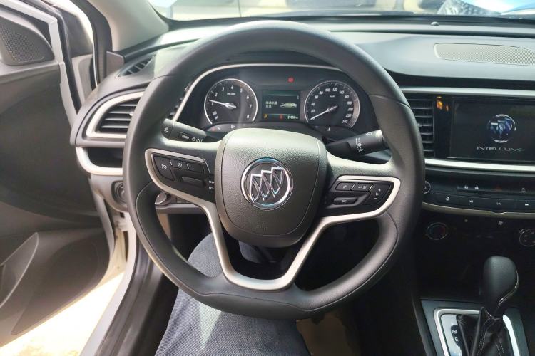 Used Buick GT 2021 Revised Version Flagship 1.5L Automatic Elite Edition Steering Wheel